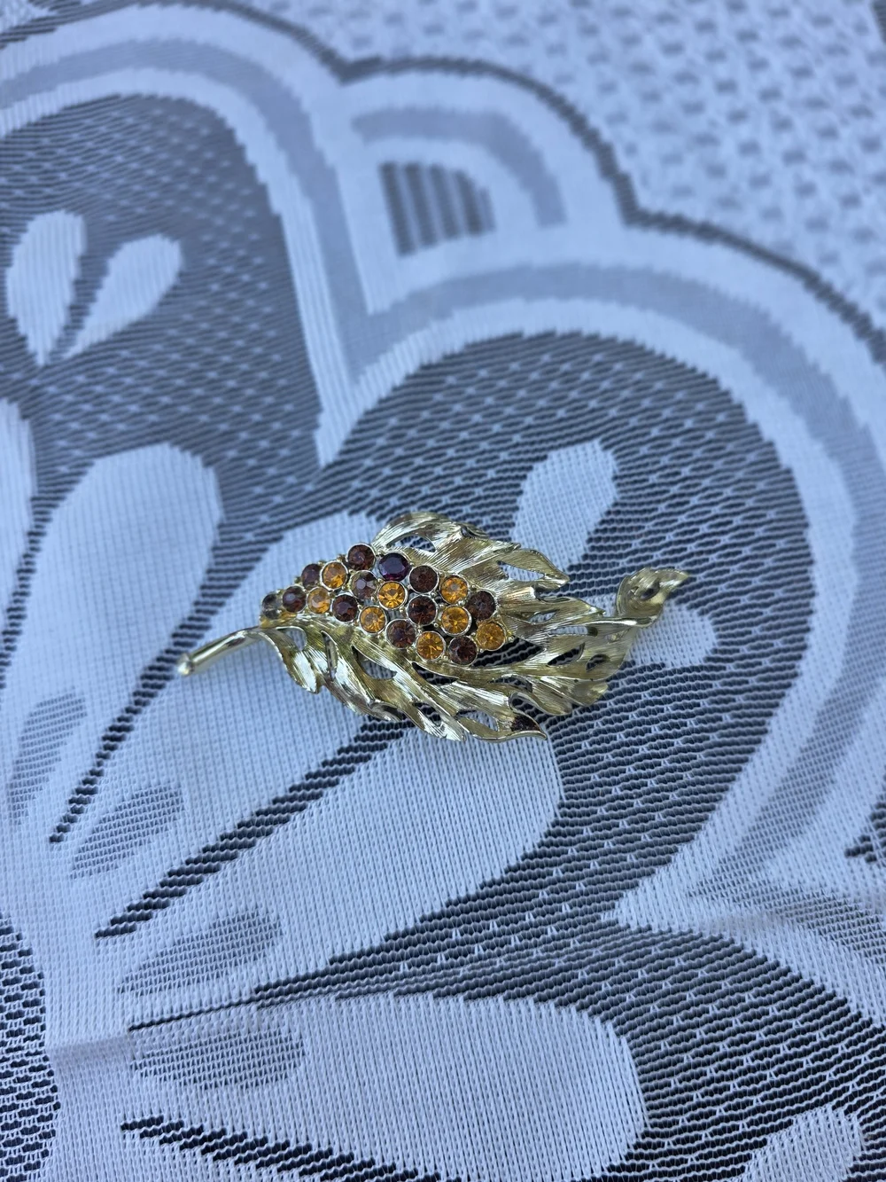 Vintage Gold-Tone Leaf Brooch with Amber and Garnet Crystals